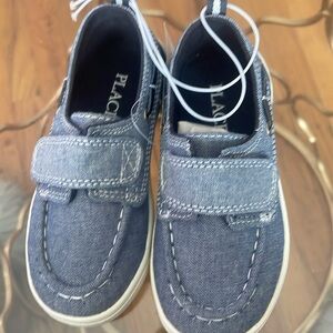 Children place Boat Shoes